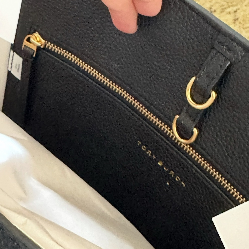 New Tory Burch McGraw tote in black - Picture 5 of 7
